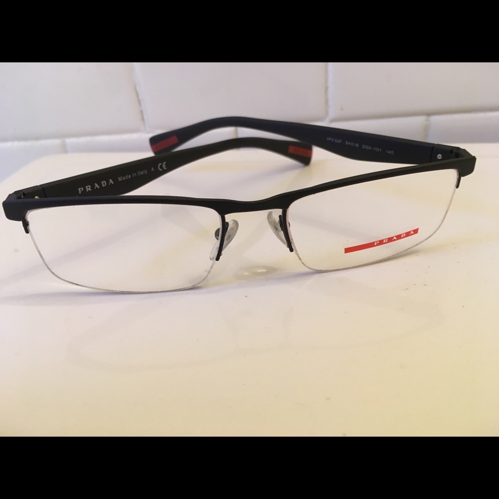 Prada Eyewear - Picture 2 of 3